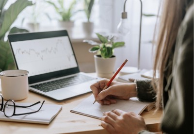 Irei revisar seu trabalho acadêmico por apenas 10 reais.