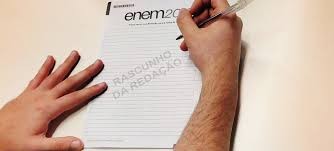 Irei revisar sua redação para te preparar para o Enem